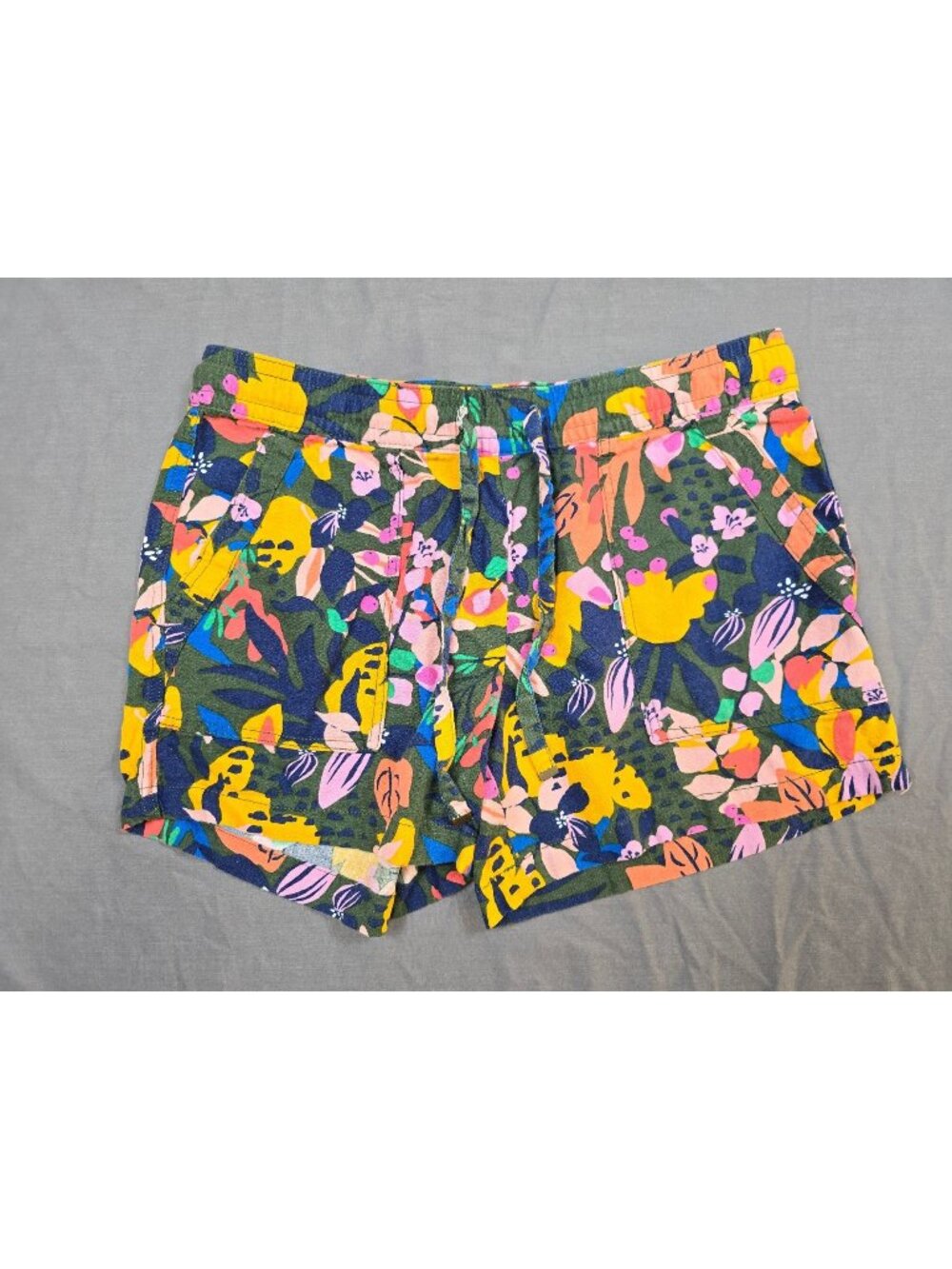 St Johns Bay Womens Medium Floral Linen Blend Shorts